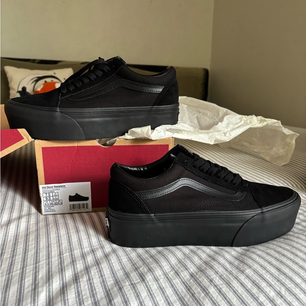 Vans Old Skool Stackform - Never Worn NWT - image 1